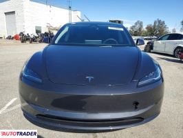 Tesla Model 3 2025