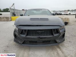 Ford Mustang 2025 5
