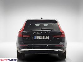 Volvo XC60 2023 2.0 197 KM