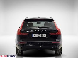 Volvo XC60 2021 2.0 197 KM