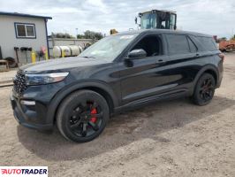 Ford Explorer 2022 3