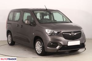 Opel Combo 2020 1.5 128 KM