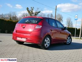 Hyundai i30 2010 1.4 109 KM