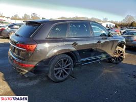 Audi Q7 2021 4