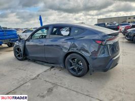 Tesla Model Y 2026
