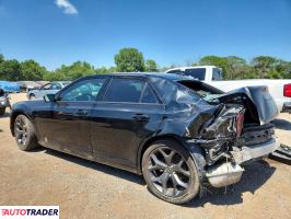 Chrysler 300C 2021 3