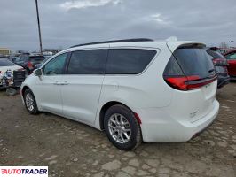 Chrysler Pacifica 2022 3
