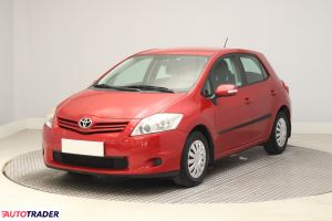Toyota Auris 2012 1.3 97 KM
