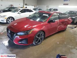 Nissan Altima - zobacz ofertę