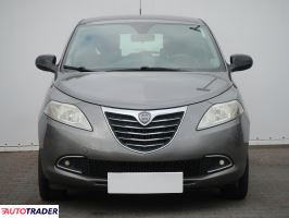 Lancia Ypsilon 2012 1.2 68 KM