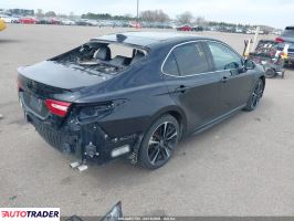 Toyota Camry 2020 3