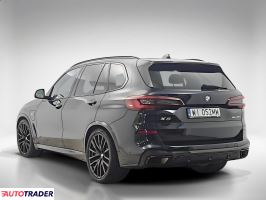 BMW X5 2023 3.0 394 KM