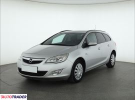 Opel Astra 2012 1.7 108 KM