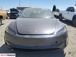 Tesla Model 3 2024