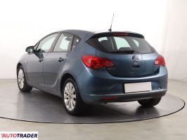 Opel Astra 2013 1.6 113 KM