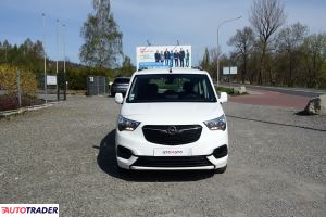 Opel Combo 2020 1.5 130 KM