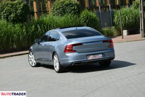 Volvo S90 2018 2.0 310 KM