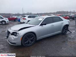 Chrysler 300C 2020 3