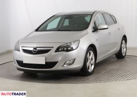 Opel Astra 2012 1.7 108 KM