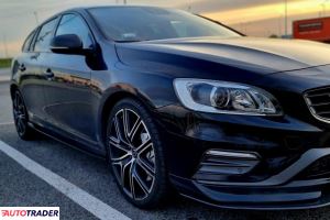 Volvo V60 2018 2.0 367 KM