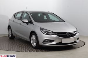 Opel Astra 2018 1.4 123 KM