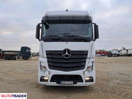 Mercedes Actros