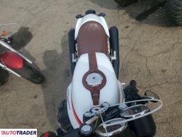 Moto Guzzi V7 2020