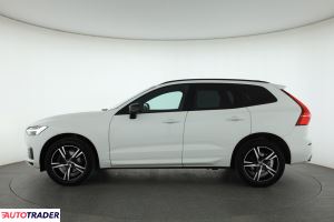 Volvo XC60 2019 2.0 187 KM