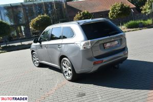 Mitsubishi Outlander 2013 2.0 203 KM