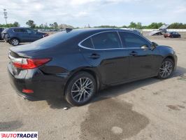 Lexus ES 2018 3