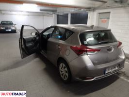 Toyota Auris 2016 1.6 130 KM