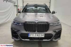 BMW Pozostałe 2021 4.4 530 KM