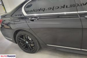 BMW 730 2021 3.0 286 KM