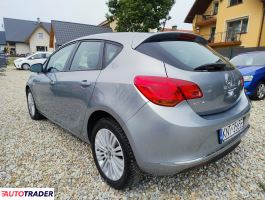 Opel Astra 2013 1.6 115 KM Opel Astra 2013 1.6 115 KM