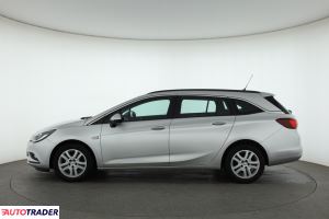 Opel Astra 2018 1.4 147 KM