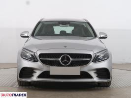 Mercedes C-klasa 2019 2.0 241 KM