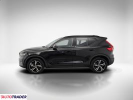 Volvo XC40 2023 2.0 163 KM