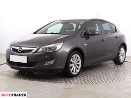 Opel Astra 2012 1.4 138 KM