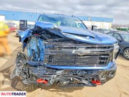Chevrolet Silverado 2026 6