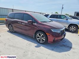 Honda Odyssey 2021 3