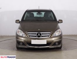 Mercedes B-klasa 2009 2.0 107 KM