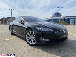 Tesla Pozostałe 2014 0.1 435 KM