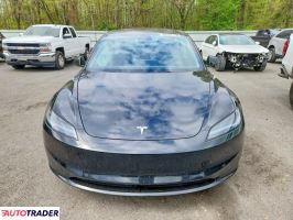 Tesla Model 3 2025