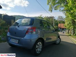 Toyota Yaris 2011 1.3 100 KM