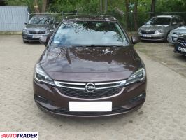 Opel Astra 2018 1.6 134 KM