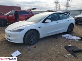 Tesla Model 3 - zobacz ofertę