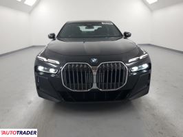 BMW 740 2024 3