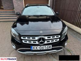 Mercedes GLA 2018 2 211 KM Mercedes GLA 2018 2 211 KM