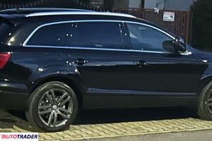 Audi Q7 2008 4.1 326 KM
