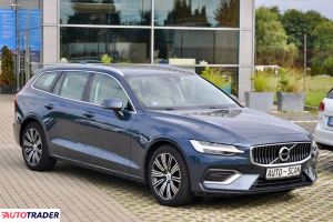 Volvo V60 2021 1.9 163 KM